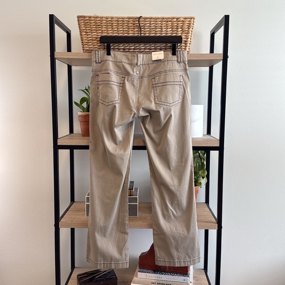 NWT Prana Bedford Canyon Hiking Organic Cotton Standard Low-Rise Pant, 10 Short - Picture 6 of 11